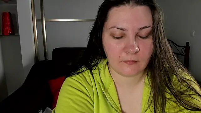 Snapshot of MarySwon chatting on December 28, 5:14 pm MarySwon online show from December 28, 5:14 pm