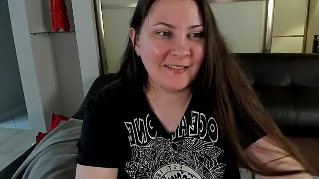 Snapshot of MarySwon chatting on March 18, 11:20 pm MarySwon online show from March 18, 11:20 pm