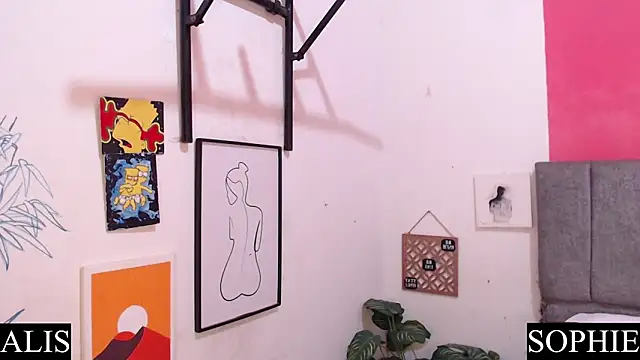 Sophie And Alis online show from March 9, 1:48 pm