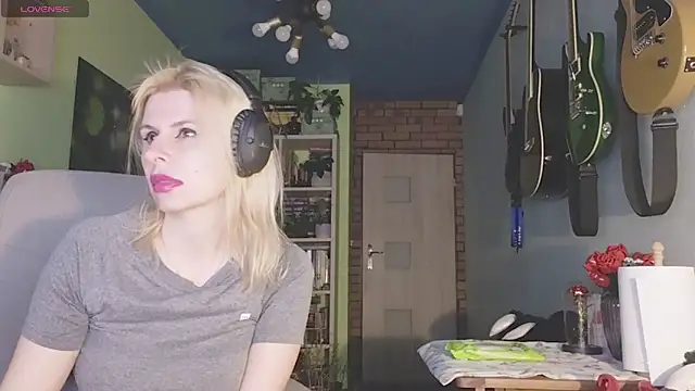 karmija online show from March 14, 9:21 pm