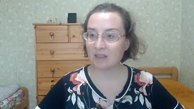 Snapshot of Smart_Rose chatting on September 9, 1:21 pm Smart Rose online show from September 9, 1:21 pm