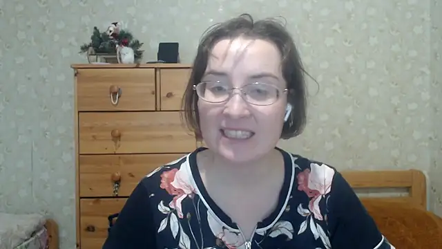 Smart Rose online show from February 13, 1:40 pm