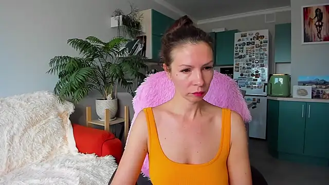 ChristinaGlory online show from October 23, 7:29 am