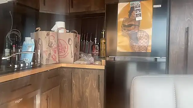 Snapshot of Sad1st1kSadie chatting on February 21, 10:22 pm Sad1st1kSadie online show from February 21, 10:22 pm