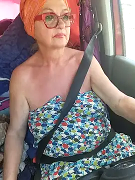 MucMilf59 online show from March 22, 12:57 pm