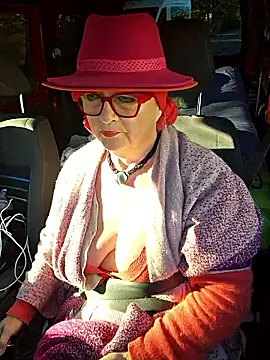 MucMilf59 online show from November 4, 8:02 am