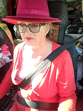 MucMilf59 online show from April 7, 7:31 am