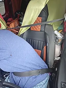 MucMilf59 online show from April 12, 4:01 pm