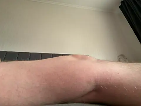 Snapshot of Blondeqlove chatting on April 9, 11:37 am Blondeqlove online show from April 9, 11:37 am