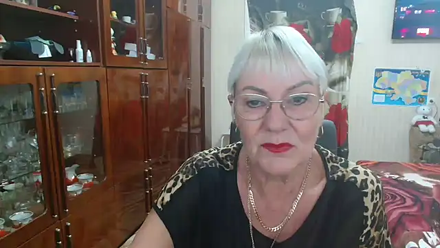 Snapshot of JenaCheim chatting on October 6, 5:38 am JenaCheim online show from October 6, 5:38 am