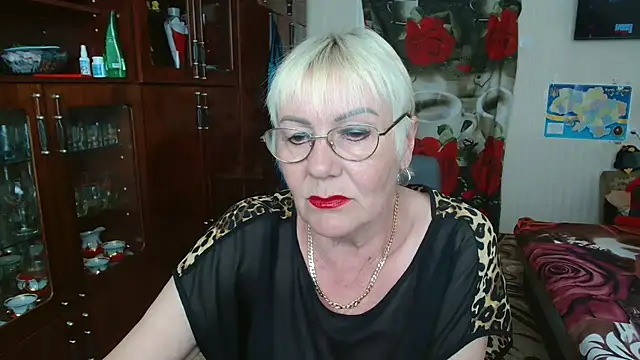 Snapshot of JenaCheim chatting on April 20, 5:43 am JenaCheim online show from April 20, 5:43 am