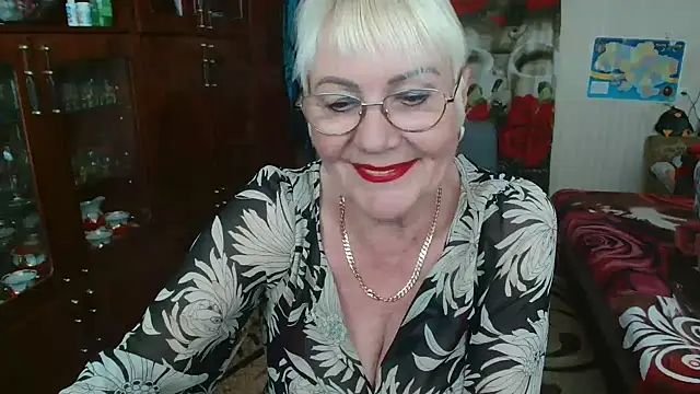 Snapshot of JenaCheim chatting on May 5, 5:26 am JenaCheim online show from May 5, 5:26 am