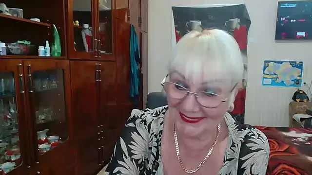 Snapshot of JenaCheim chatting on May 14, 5:47 am JenaCheim online show from May 14, 5:47 am