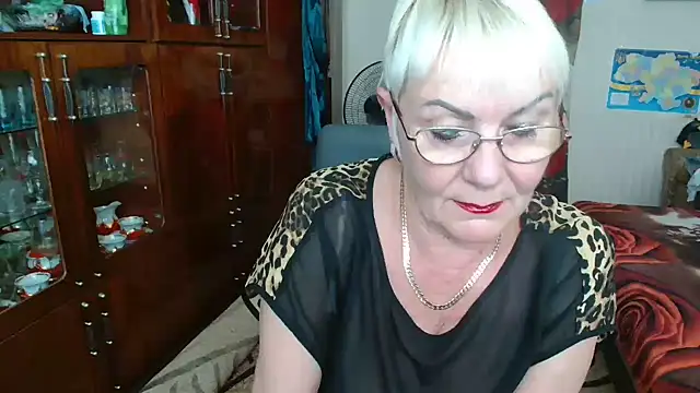 Snapshot of JenaCheim chatting on July 17, 5:14 am JenaCheim online show from July 17, 5:14 am
