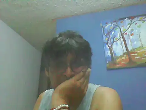 Snapshot of AdultAgency chatting on February 19, 2:40 am AdultAgency online show from February 19, 2:40 am