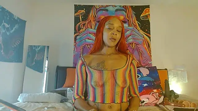 Snapshot of EnticingAaliyah chatting on April 30, 6:36 pm EnticingAaliyah online show from April 30, 6:36 pm