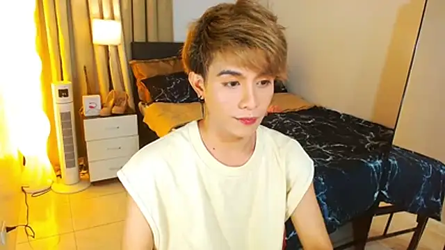 Snapshot of WildestTwink chatting on July 14, 1:17 pm WildestTwink online show from July 14, 1:17 pm