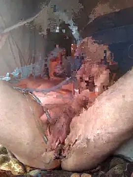 Snapshot of destroymyass420 chatting on November 14, 8:29 pm destroymyass420 online show from November 14, 8:29 pm