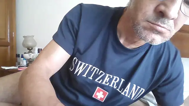 Snapshot of CarlosRocha73 chatting on June 26, 11:14 am CarlosRocha73 online show from June 26, 11:14 am