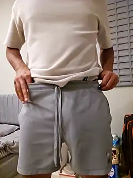 Snapshot of shakir12340 chatting on March 4, 7:31 pm shakir12340 online show from March 4, 7:31 pm