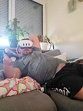 Snapshot of ktmtom247 chatting on February 8, 3:10 pm ktmtom247 online show from February 8, 3:10 pm