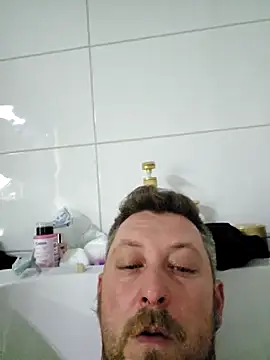 Snapshot of ktmtom247 chatting on February 23, 3:40 pm ktmtom247 online show from February 23, 3:40 pm