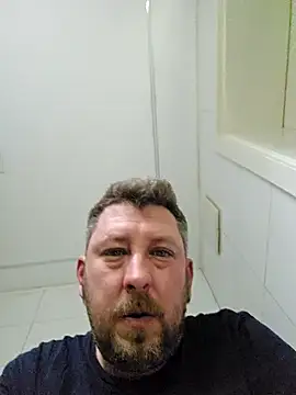 Snapshot of ktmtom247 chatting on February 25, 3:31 am ktmtom247 online show from February 25, 3:31 am