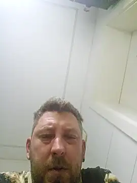 Snapshot of ktmtom247 chatting on October 29, 2:14 am ktmtom247 online show from October 29, 2:14 am