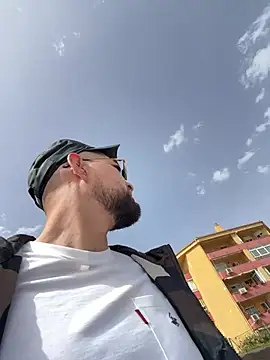 Jesssexboy online show from April 10, 2:33 pm