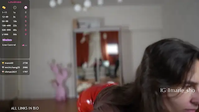 LAUREL HAZEL online show from February 9, 6:12 pm