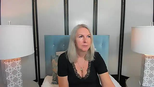 EricaTop online show from October 27, 5:50 pm