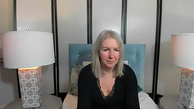 EricaTop online show from February 4, 6:58 pm