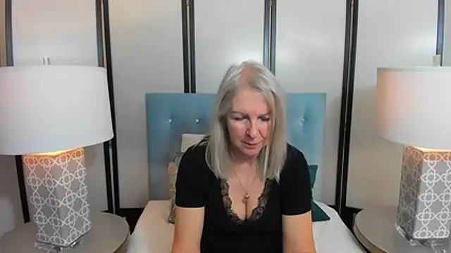 EricaTop online show from March 26, 9:31 pm