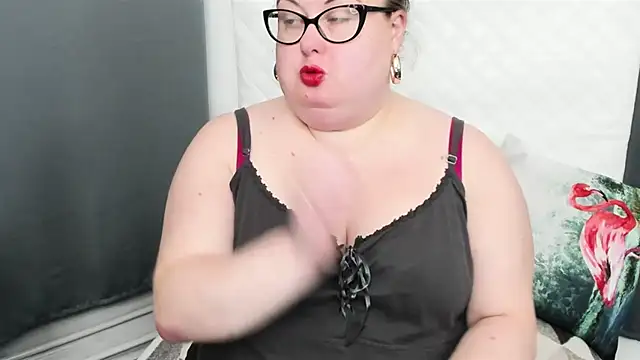 dirtyBonnie online show from December 28, 5:55 am