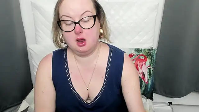 dirtyBonnie online show from February 5, 4:39 am