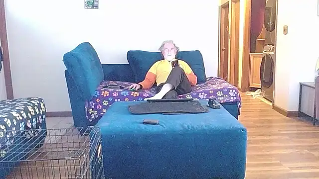 Sweet Sexy1963 online show from March 1, 4:09 pm