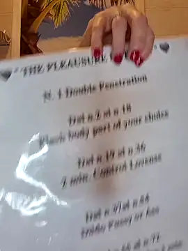 lucillabollente online show from November 1, 6:04 am