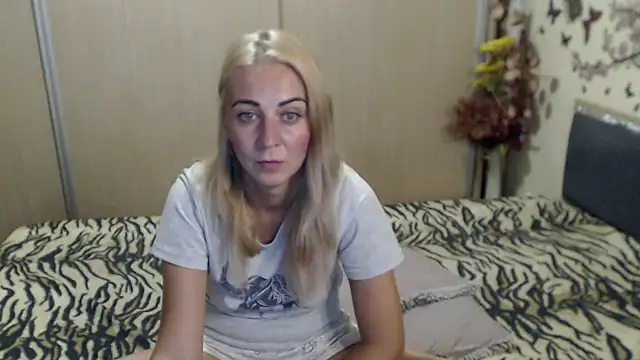 Snapshot of MirabelaSweet chatting on July 7, 12:53 pm MirabelaSweet online show from July 7, 12:53 pm