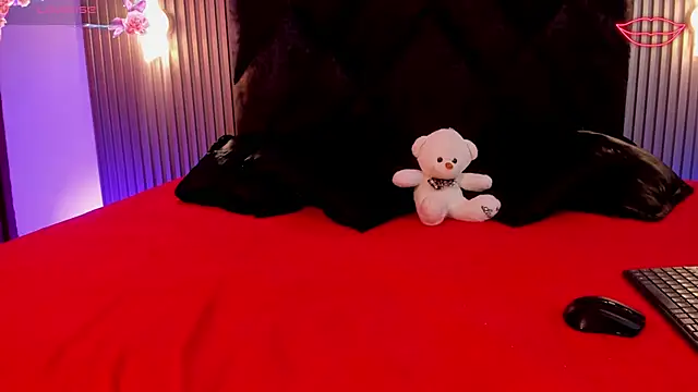 Zafira Alabi online show from October 22, 3:45 pm