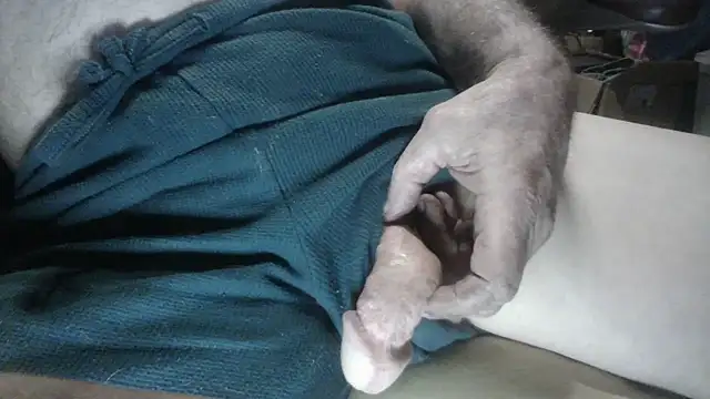 russtee online show from February 25, 12:09 am