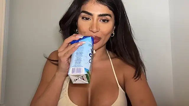 ArabicBarbie online show from February 5, 11:50 pm