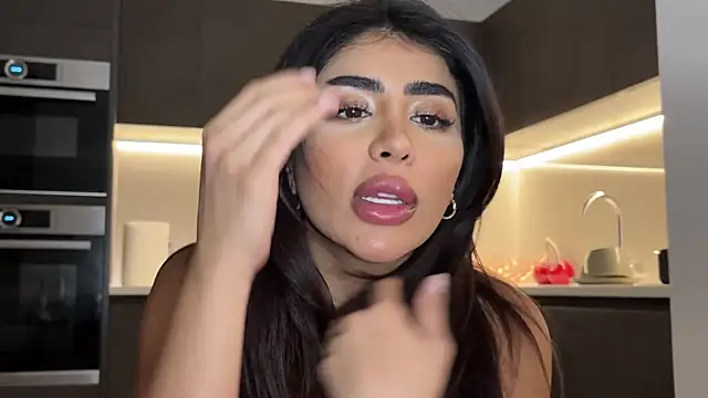 ArabicBarbie online show from February 22, 9:48 pm