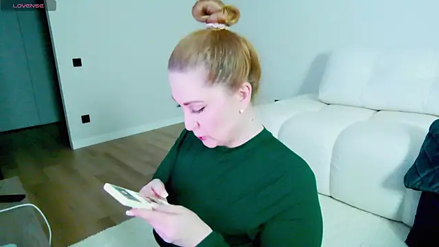 Sinful Eyes online show from November 14, 3:27 am