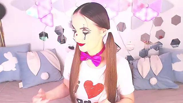 Snapshot of LexiKiss chatting on February 20, 10:32 pm LexiKiss online show from February 20, 10:32 pm