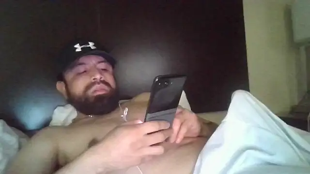 Snapshot of DRHUNGRX chatting on March 9, 10:19 am DRHUNGRX online show from March 9, 10:19 am