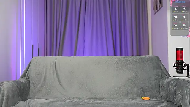 NickHOWLEN online show from December 4, 6:50 pm