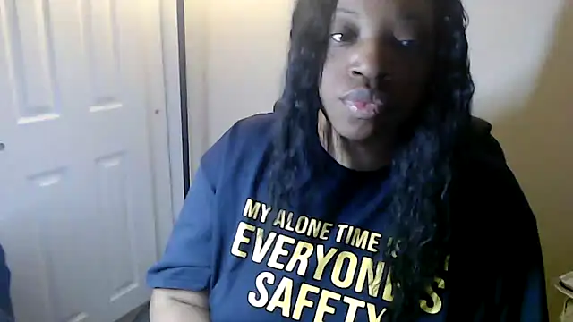 Snapshot of Sexymona1218 chatting on January 17, 10:20 am Sexymona1218 online show from January 17, 10:20 am