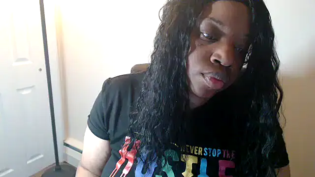 Snapshot of Sexymona1218 chatting on February 10, 10:58 pm Sexymona1218 online show from February 10, 10:58 pm