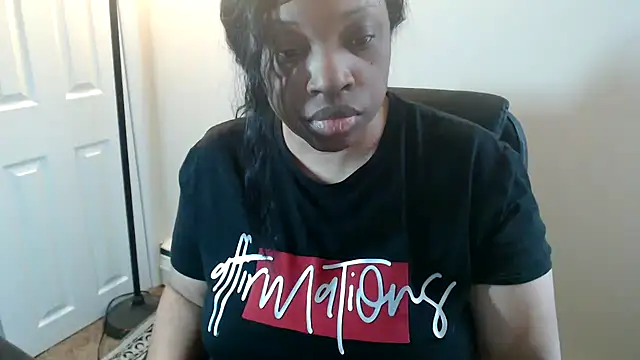 Snapshot of Sexymona1218 chatting on March 5, 2:57 pm Sexymona1218 online show from March 5, 2:57 pm