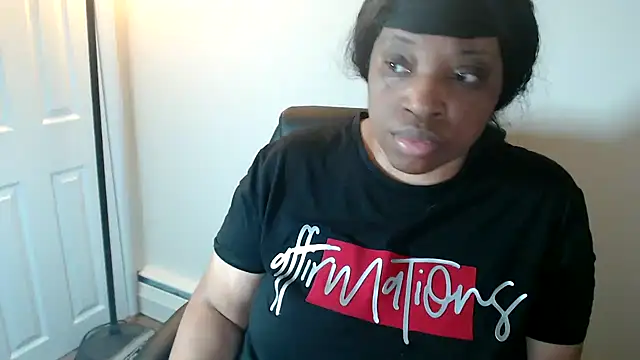 Snapshot of Sexymona1218 chatting on March 7, 12:29 am Sexymona1218 online show from March 7, 12:29 am